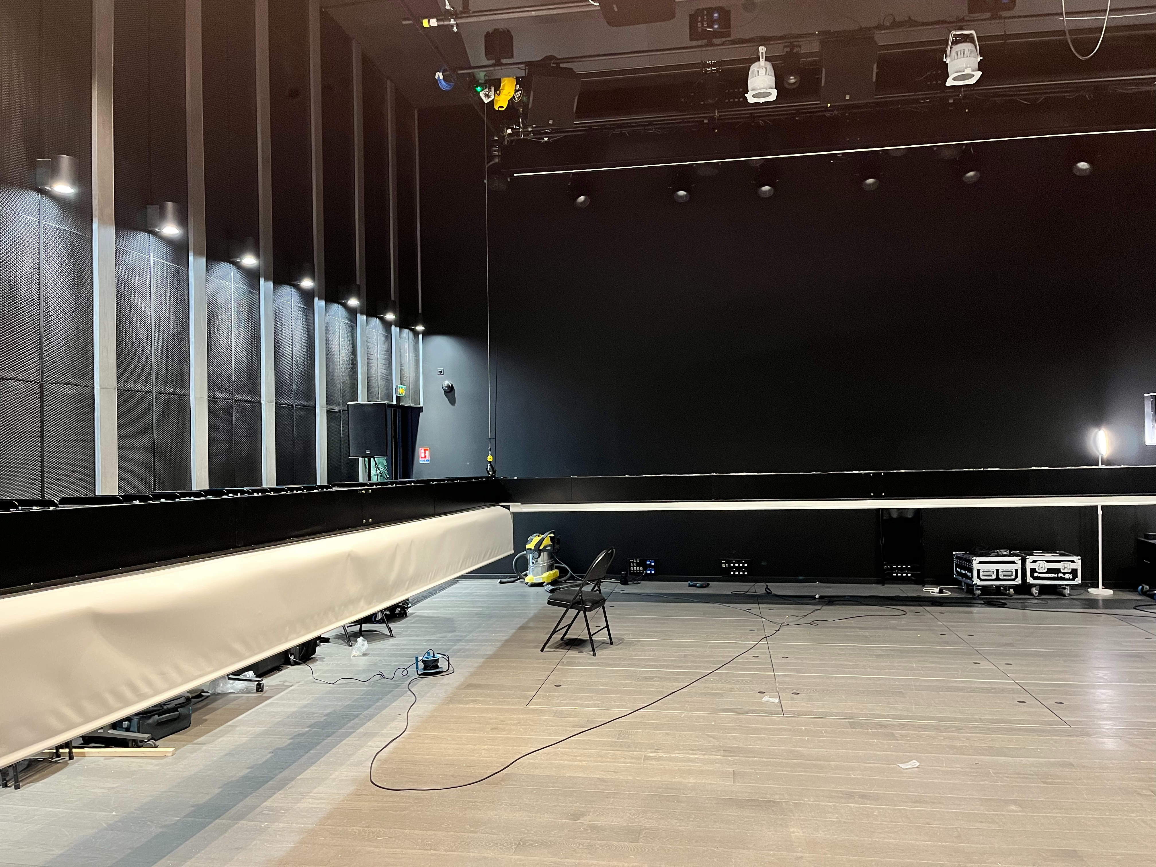 전동스크린 골조 보강 2